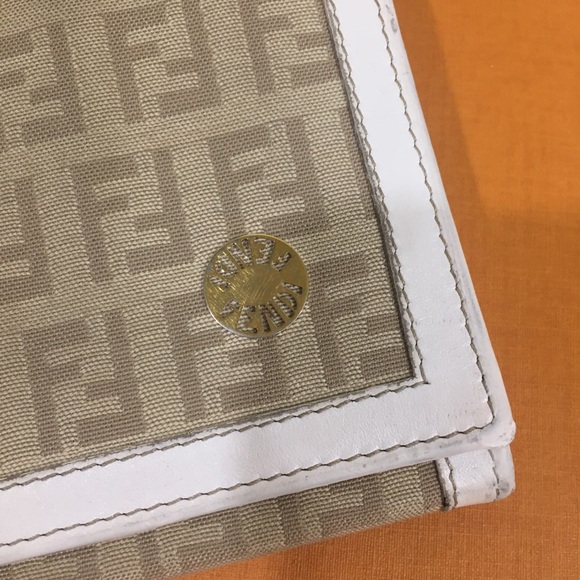 💯 Authentic Fendi Patina Zucca wallet - Picture 3 of 15